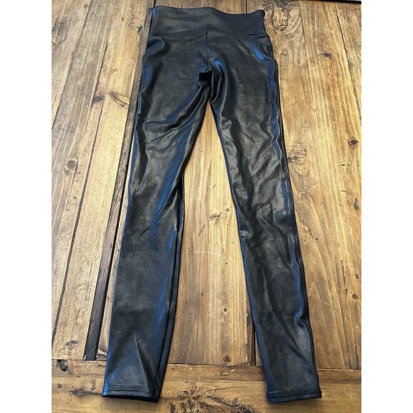 Spanx Faux Leather Leggings Black Tummy Control Shape Wear Size Small Slimming - Picture 8 of 9